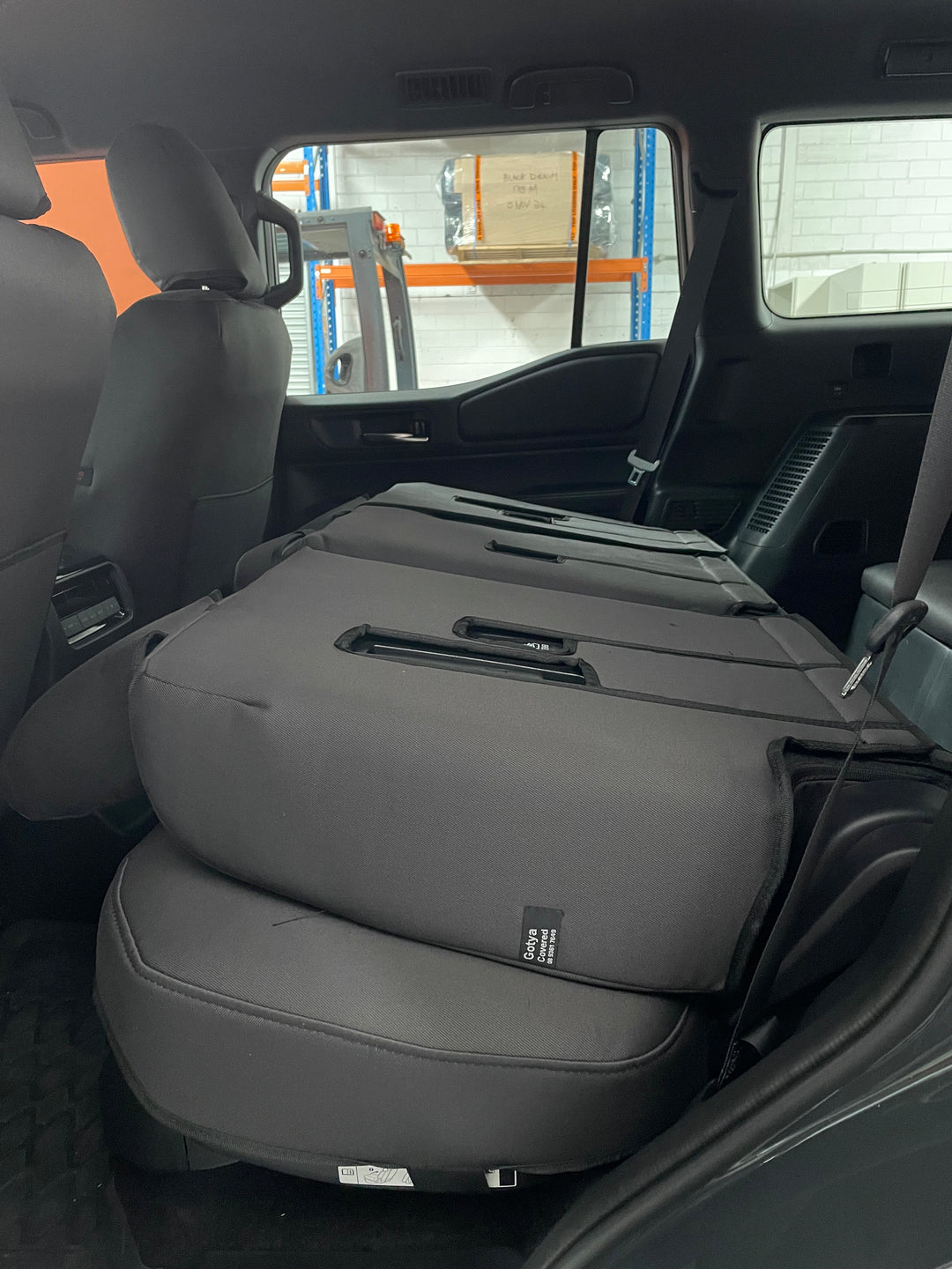 prado 250 series gxl middle row tumble seats