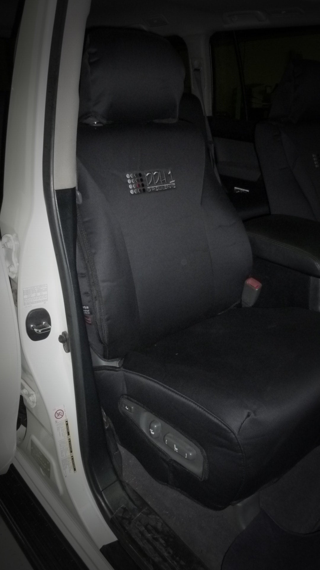 TOYOTA LANDCRUISER 200 SERIES VX WAGON CANVAS, DENIM, CAMO SEAT COVERS - 09/2007 - 09/2015